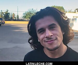 Latinleche - сладки Латино Момче гадно изключване пенис
