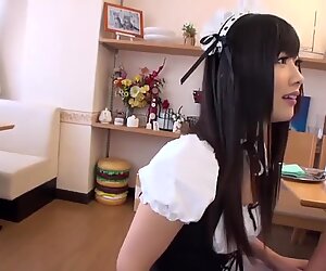 Japonaise Maid cafe Part 2