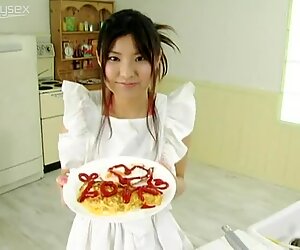 Verzengende kok Miri Hanai verlangt naar een warm vervolg na het diner